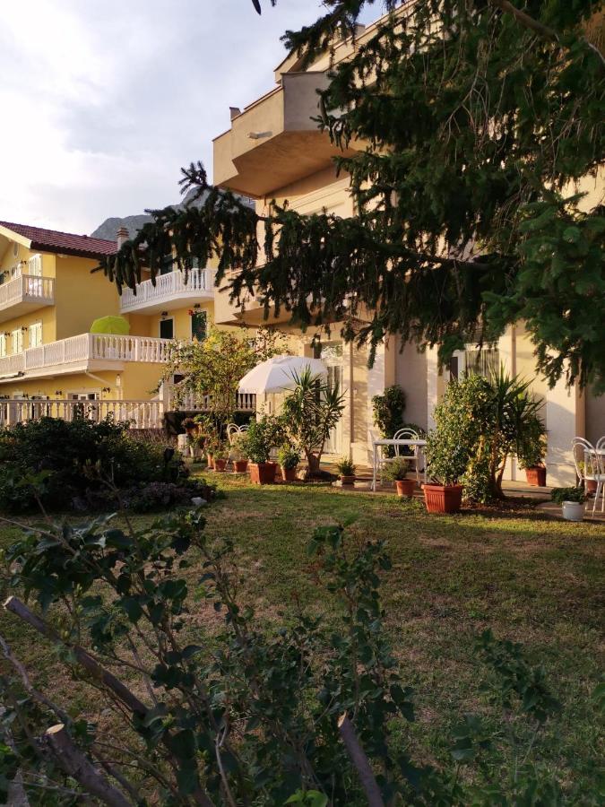 Apartments Sretna Gradac  Zewnętrze zdjęcie